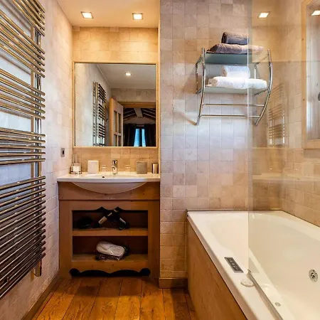 Apartamento Au Coeur De 1850, 73m², 4 Pers, Proche Pistes, Balcon, Hammam, Wifi - Fr-1-631-164 Courchevel